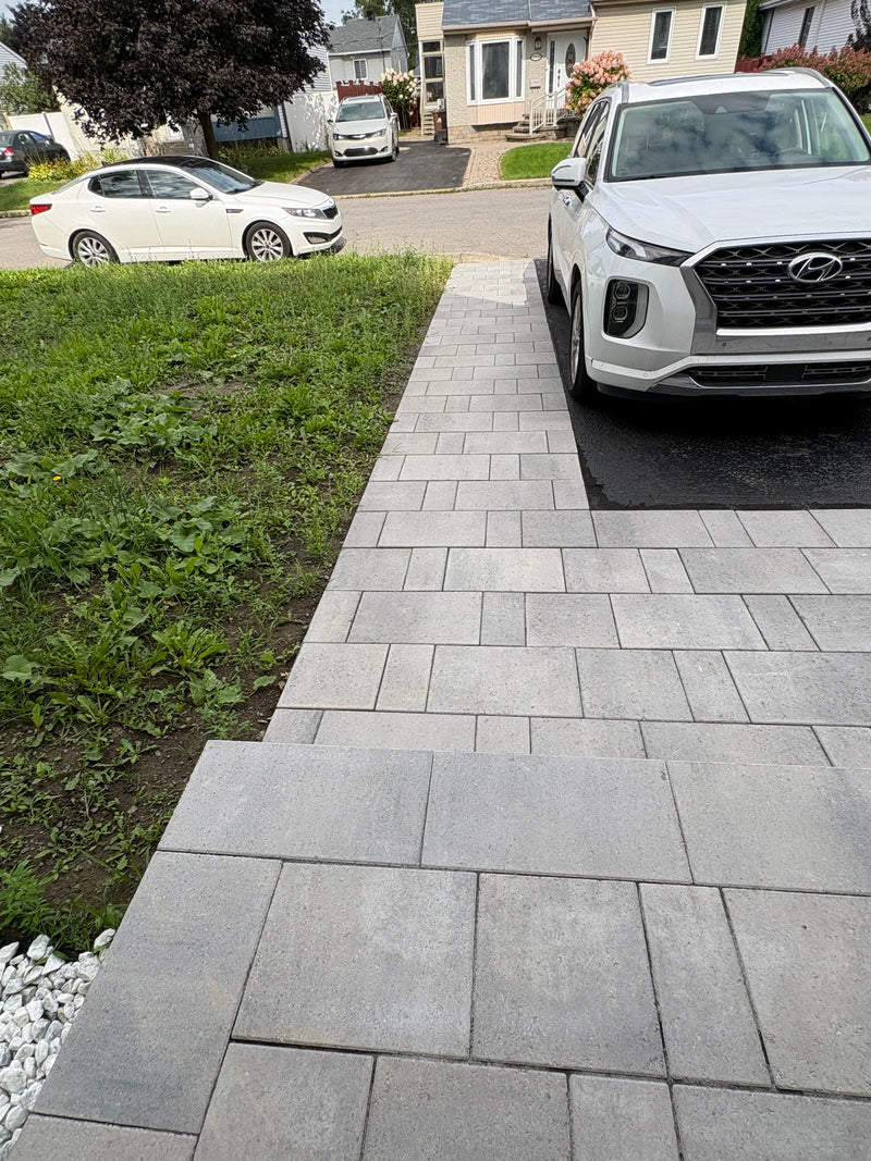 Installation de pavé uni Mirabel