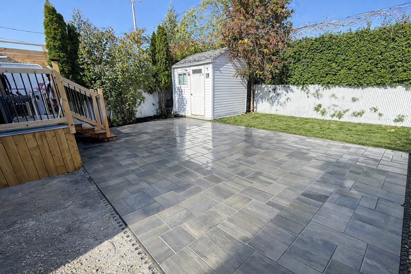 Patio en pavé uni